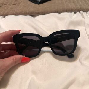 Authentic Gucci Black Oversized Sunglasses